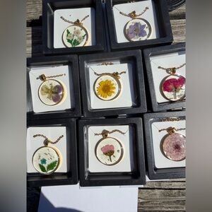 BUNDLE!! Floral Resin Pendant Necklace — Gold with Mixed Flower Colors